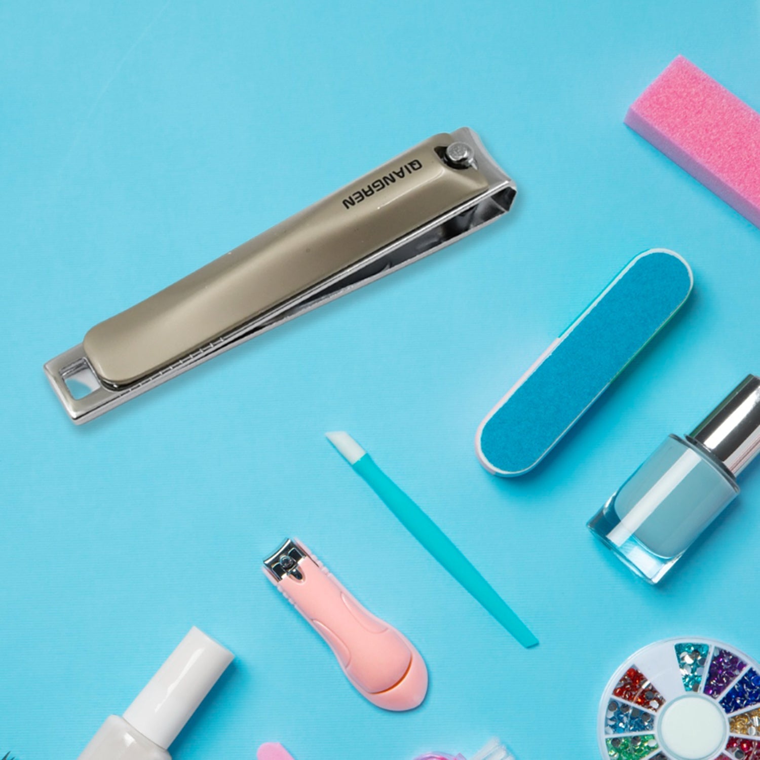 Stainless Steel Folding Portable Large Nail Clippers with Nail File (1 Pc) Stainless Steel Folding Portable Large Nail Clippers with Nail File (1 Pc)